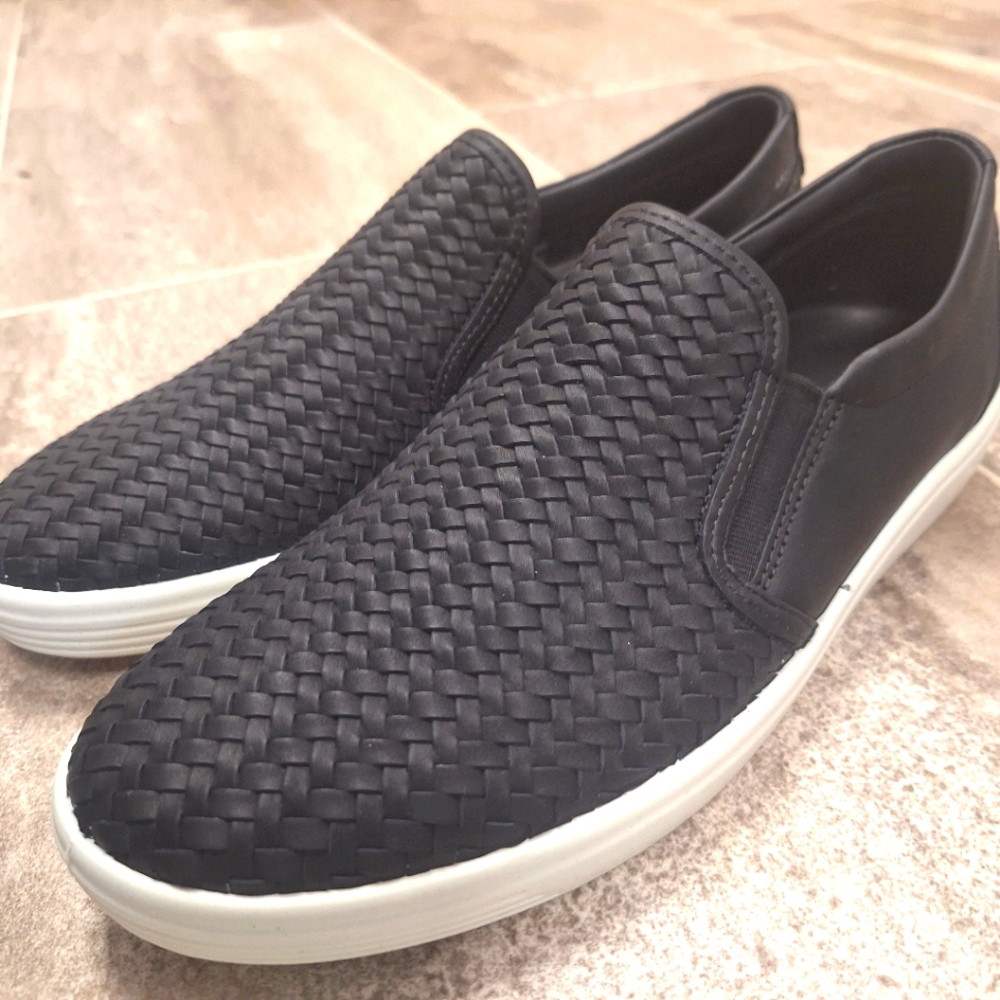 ECCO Women’s Soft 7 Woven Slip On 2.0 Sneaker- New